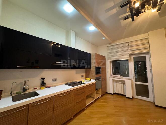 Сдаётся 3-комн. новостройка 130 м², м. Элмляр Академиясы, photo 1 from 18