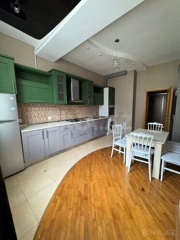 Сдаётся 2-комн. новостройка 110 м², м. Гянджлик, photo 9 from 18