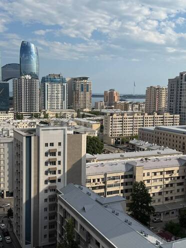 İcarəyə verilir 2 otaqlı yeni tikili 110 m², 28 May m., photo 8 from 12