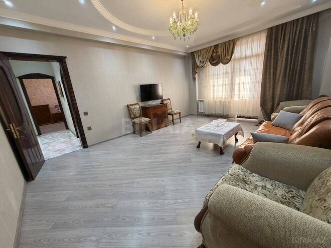 İcarəyə verilir 2 otaqlı yeni tikili 110 m², 28 May m., photo 1 from 12