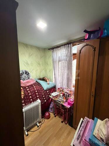 Satılır 4 otaqlı köhnə tikili 90 m², Qara Qarayev m., photo 8 from 14