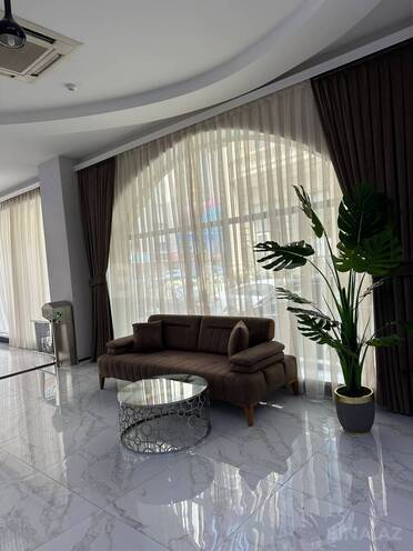 Сдаётся 5-комн. офис 202 м², м. 8 ноября, photo 1 from 19