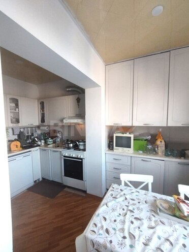 Satılır 4 otaqlı köhnə tikili 110 m², İnşaatçılar m., photo 15 from 29