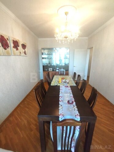 Satılır 4 otaqlı köhnə tikili 110 m², İnşaatçılar m., photo 9 from 29