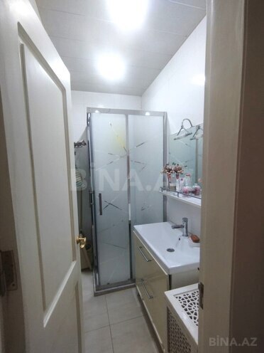 Satılır 4 otaqlı köhnə tikili 110 m², İnşaatçılar m., photo 18 from 29