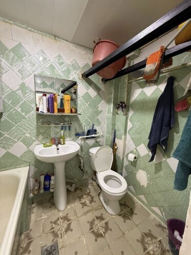 Satılır 2 otaqlı köhnə tikili 55 m², Xalqlar Dostluğu m., photo 9 from 11