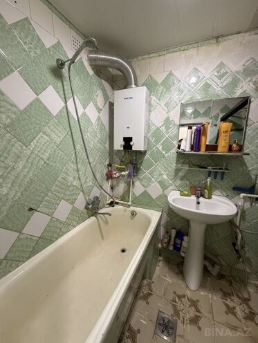 Satılır 2 otaqlı köhnə tikili 55 m², Xalqlar Dostluğu m., photo 10 from 11