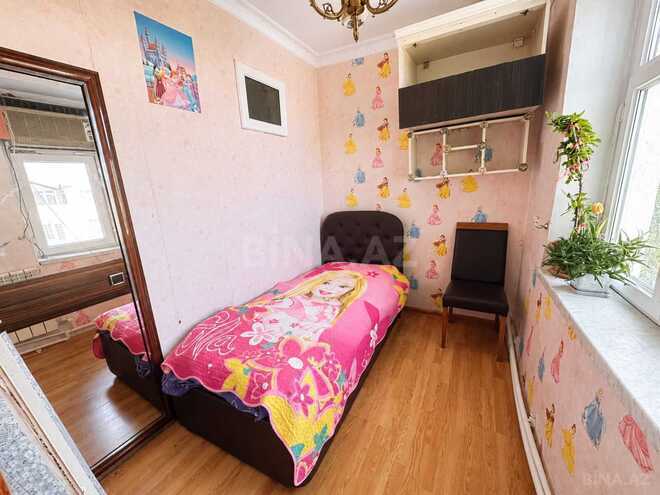 Сдаётся 3-комн. вторичка 50 м², м. Нефтчиляр, photo 6 from 10