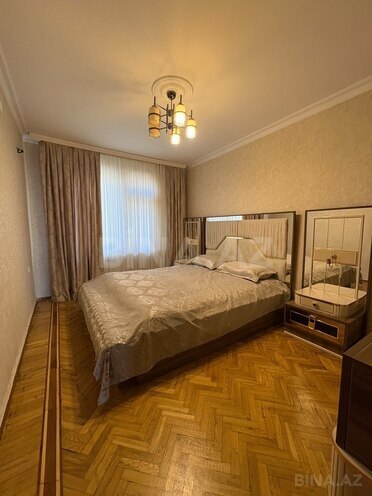 Satılır 3 otaqlı köhnə tikili 75 m², Neftçilər m., photo 3 from 11