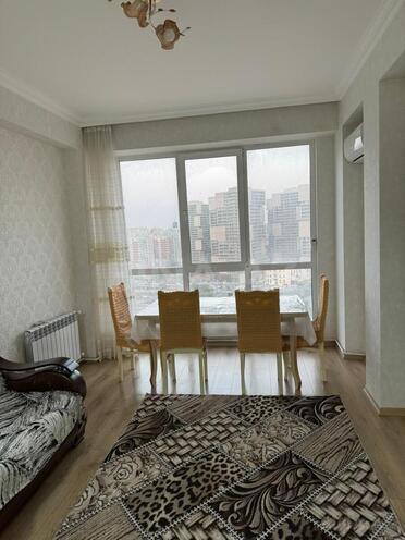 Сдаётся 2-комн. новостройка 60 м², м. Иншаатчылар, photo 1 from 11