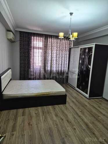 Сдаётся 3-комн. вторичка 132 м², м. 20 января, photo 4 from 12