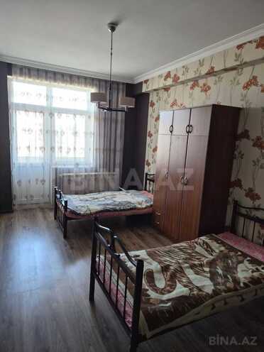 Сдаётся 3-комн. вторичка 132 м², м. 20 января, photo 7 from 12