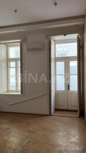 Продаётся 3-комн. вторичка 120 м², м. Ичеришехер, photo 3 from 12