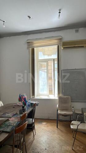 Продаётся 3-комн. вторичка 120 м², м. Ичеришехер, photo 1 from 12