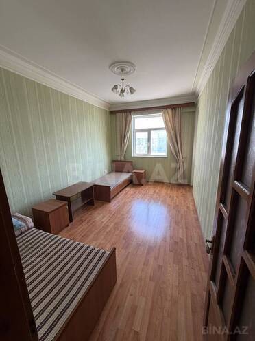 Продаётся 3-комн. новостройка 112 м², м. Нефтчиляр, photo 3 from 11