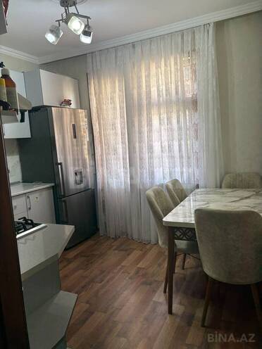 Продаётся 3-комн. вторичка 80 м², м. Нефтчиляр, photo 9 from 16
