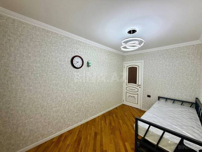 Продаётся 3-комн. вторичка 80 м², м. Нефтчиляр, photo 11 from 18
