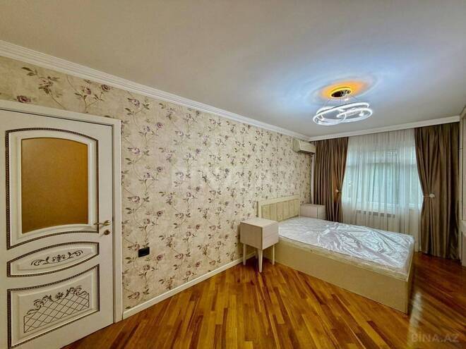 Продаётся 3-комн. вторичка 80 м², м. Нефтчиляр, photo 7 from 18