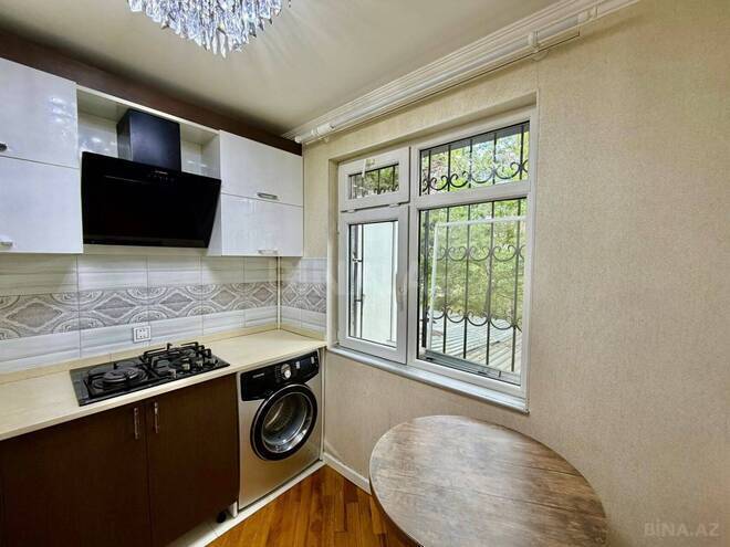 Продаётся 3-комн. вторичка 80 м², м. Нефтчиляр, photo 16 from 18