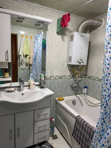 Satılır 3 otaqlı köhnə tikili 95 m², 8 Noyabr m., photo 18 from 29
