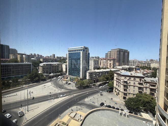 Продаётся 4-комн. новостройка 214 м², м. Низами, photo 16 from 18