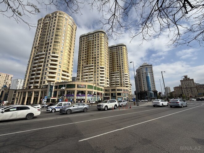 Продаётся 4-комн. новостройка 214 м², м. Низами, photo 17 from 18