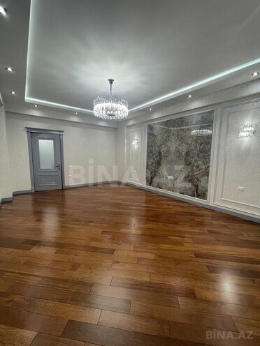 Продается 4-комн. новостройка 186 м², м. Элмляр Академиясы, photo 1 from 8