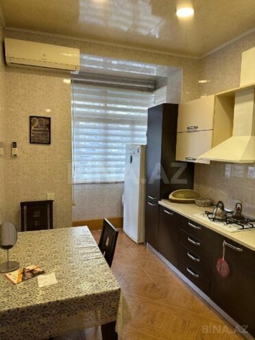 Satılır 3 otaqlı köhnə tikili 75 m², Nəsimi r., photo 1 from 15