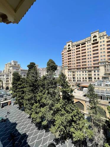 İcarəyə verilir 3 otaqlı köhnə tikili 110 m², Sahil m., photo 17 from 18