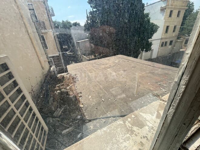 Satılır 4 otaqlı köhnə tikili 108 m², Elmlər Akademiyası m., photo 10 from 11