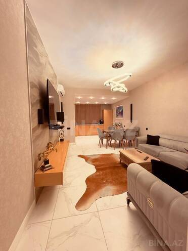 Продаётся 3-комн. новостройка 103 м², м. Иншаатчылар, photo 1 from 12