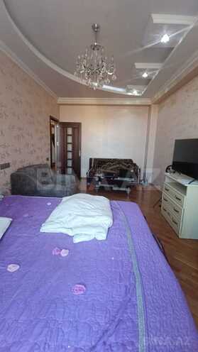 Satılır 2 otaqlı yeni tikili 82 m², 7-ci mikrorayon q., photo 1 from 12