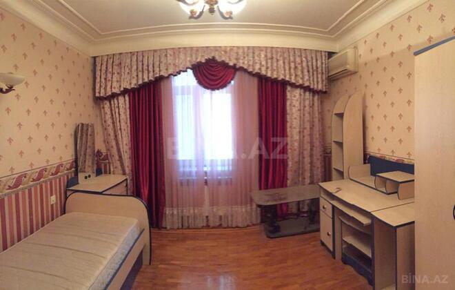 Satılır 6 otaqlı köhnə tikili 162 m², Yasamal r., photo 5 from 19