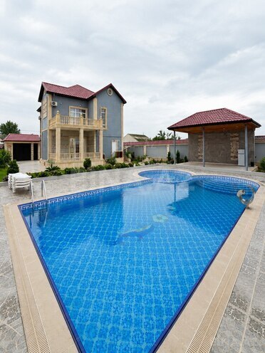 Сдаётся 5-комн. дом/дача 250 м², пос. Новханы, photo 1 from 26
