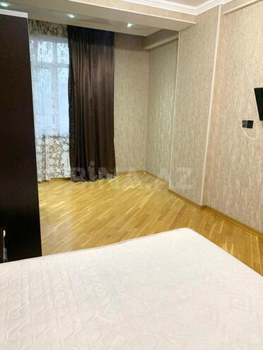 Сдаётся 2-комн. новостройка 100 м², м. Низами, photo 8 from 14