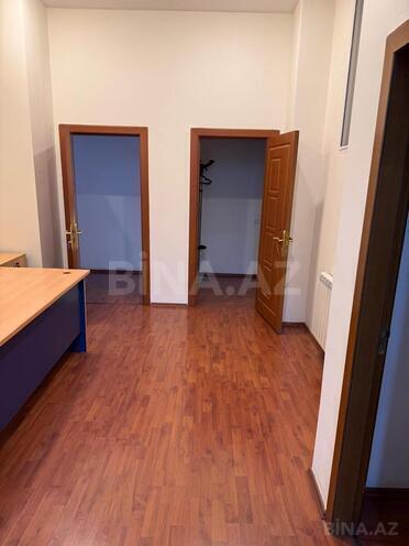 Сдаётся 8-комн. офис 235 м², м. Иншаатчылар, photo 3 from 22