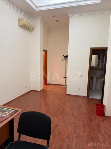 Сдаётся 8-комн. офис 235 м², м. Иншаатчылар, photo 4 from 22