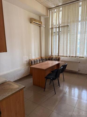 Сдаётся 8-комн. офис 235 м², м. Иншаатчылар, photo 16 from 22
