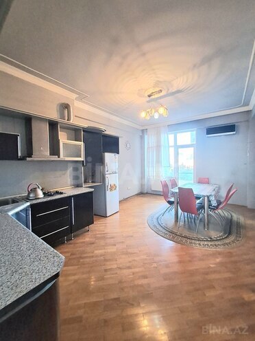 Сдаётся 3-комн. новостройка 120 м², м. 8 ноября, photo 9 from 15
