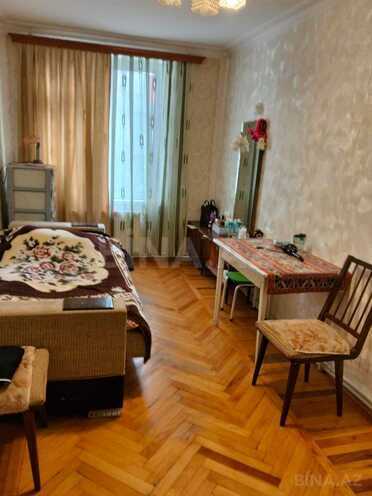 Продаётся 3-комн. вторичка 80 м², м. Элмляр Академиясы, photo 5 from 11