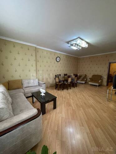 Сдаётся 3-комн. новостройка 140 м², Насиминский  р., photo 1 from 18