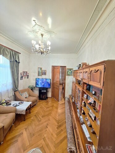 Satılır 3 otaqlı köhnə tikili 70 m², 28 May m., photo 6 from 12
