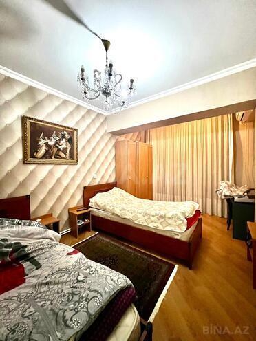 Satılır 4 otaqlı köhnə tikili 126 m², Nəsimi r., photo 8 from 16