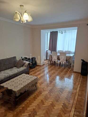 Satılır 3 otaqlı köhnə tikili 75 m², Elmlər Akademiyası m., photo 1 from 8