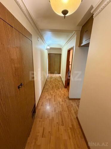 Satılır 3 otaqlı köhnə tikili 65 m², Nizami m., photo 13 from 31