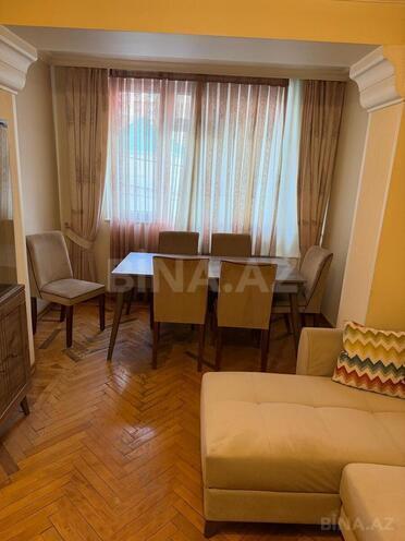 Satılır 3 otaqlı köhnə tikili 65 m², Nizami m., photo 25 from 31