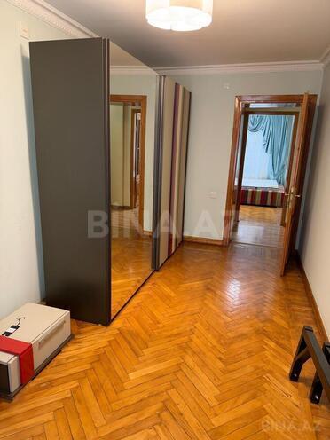 Satılır 3 otaqlı köhnə tikili 65 m², Nizami m., photo 20 from 31
