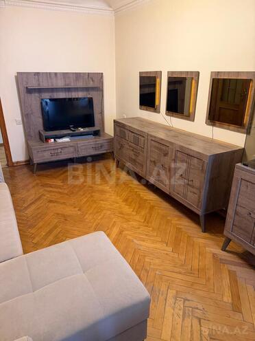 Satılır 3 otaqlı köhnə tikili 65 m², Nizami m., photo 17 from 31