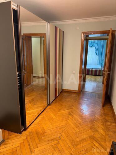 Satılır 3 otaqlı köhnə tikili 65 m², Nizami m., photo 12 from 31