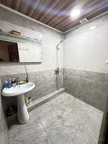 Продаётся 4-комн. вторичка 100 м², м. Ази Асланов, photo 26 from 28